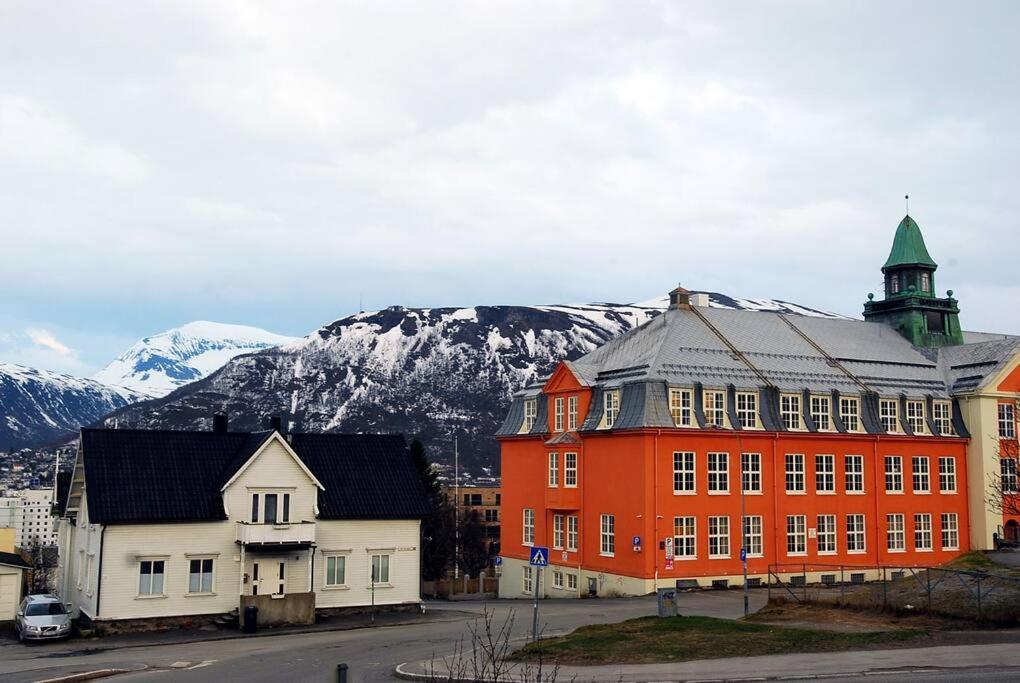 Central With A View Tromsø Extérieur photo